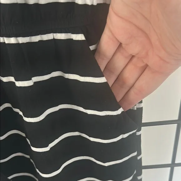 Black and White Striped Romper - Picture 4 of 6